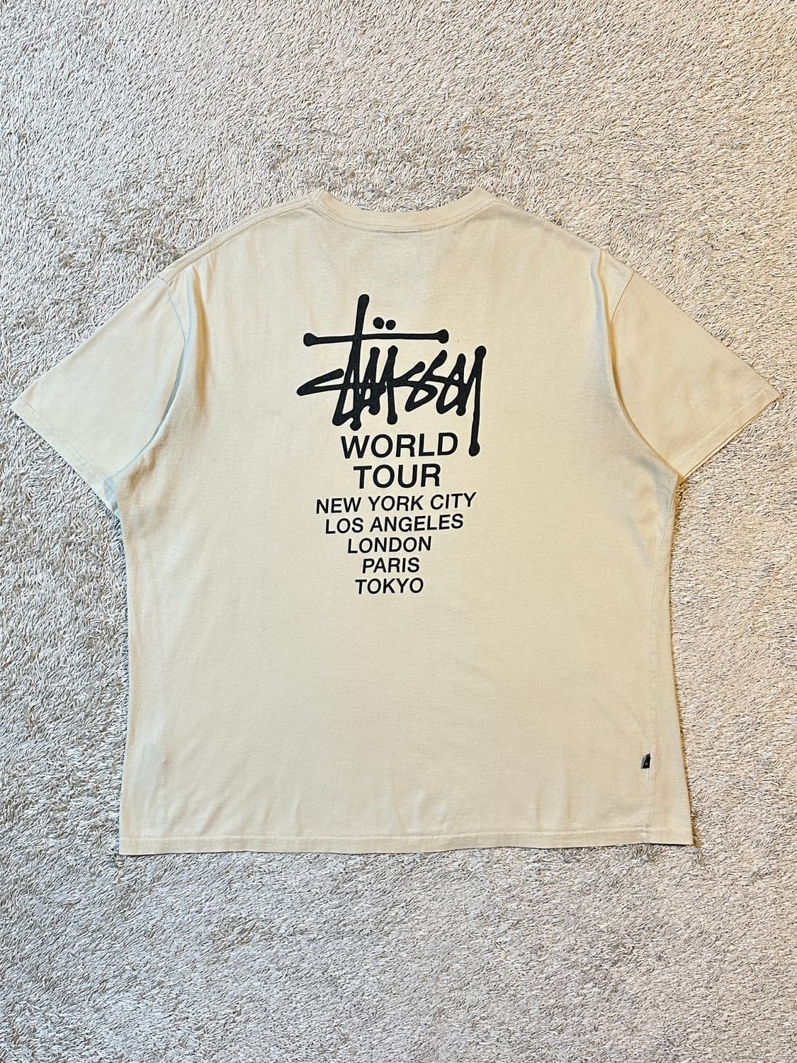 스투시 STUSSY 월드투어 반팔 티셔츠 아이보리 상품이미지1