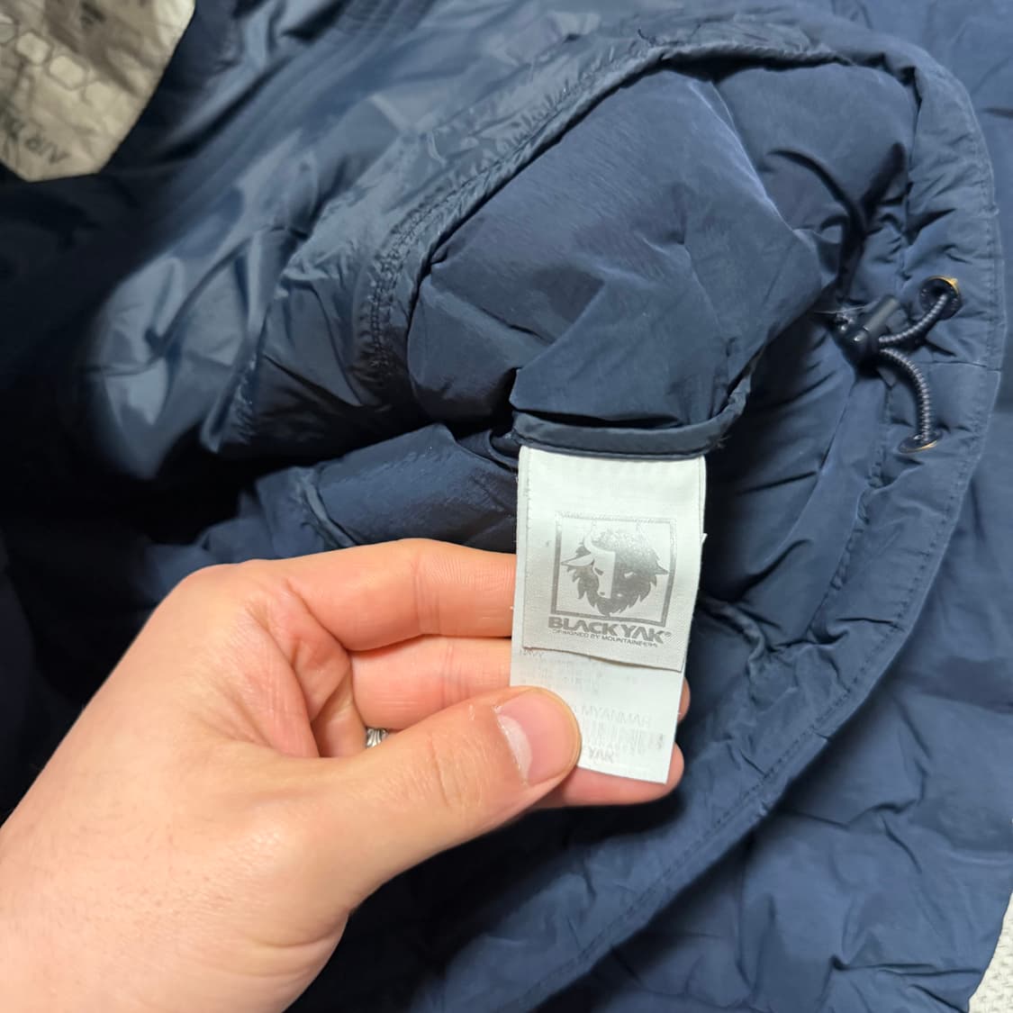 블랙야크 퀄팅 경량패딩 상품이미지3