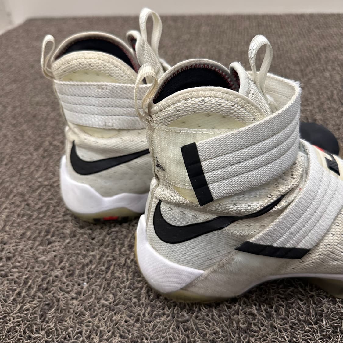 NIKE 나이키 르브론 솔져 농구화 275 상품이미지5