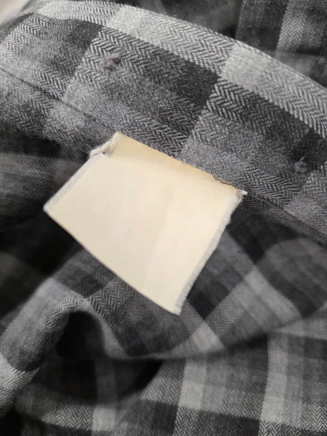 입생로랑 고급체크 셔츠남방.  싸이즈 105 상품이미지6