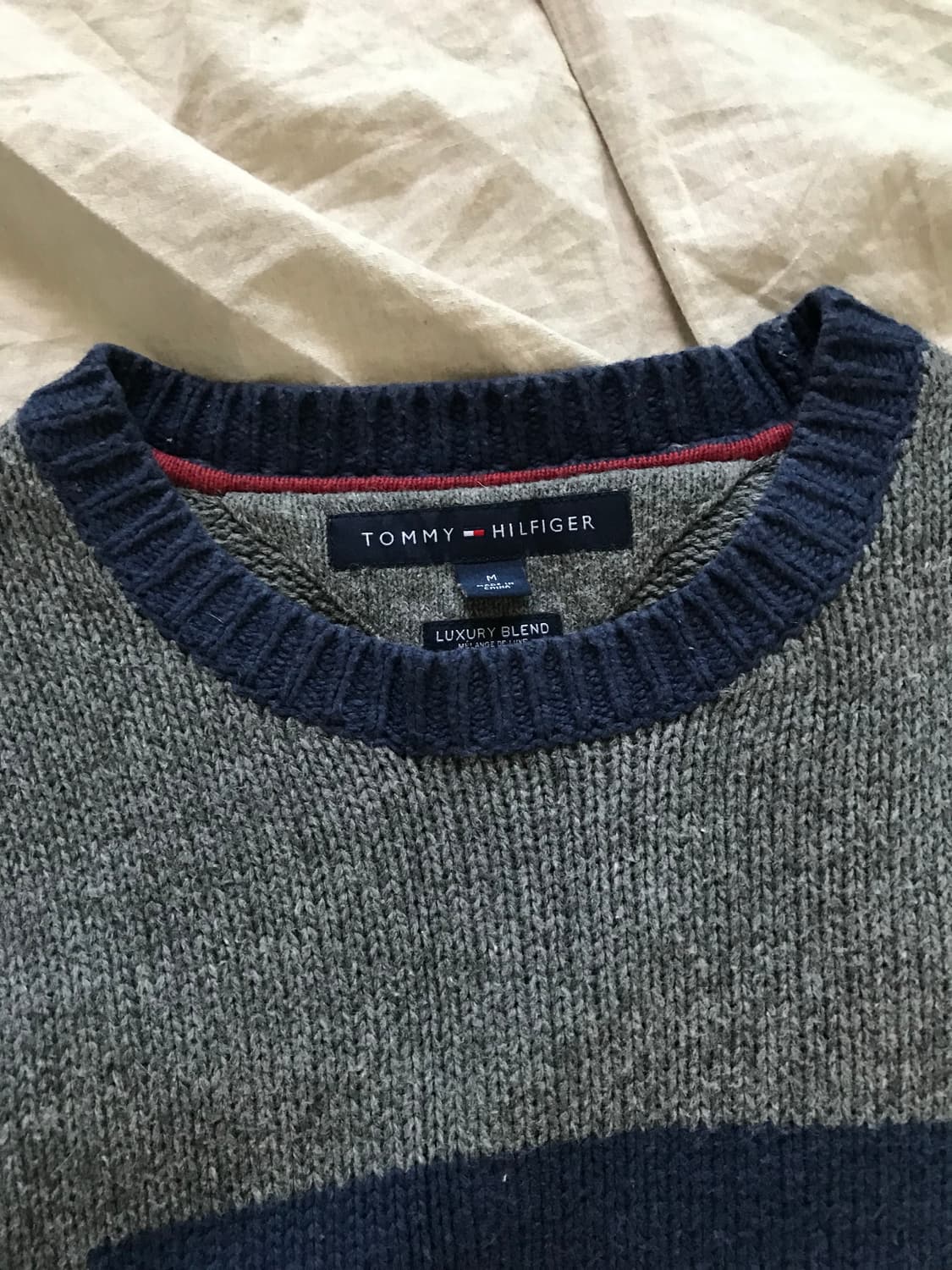 타미힐피거 중앙 빅 로고 차콜 니트 상품이미지7