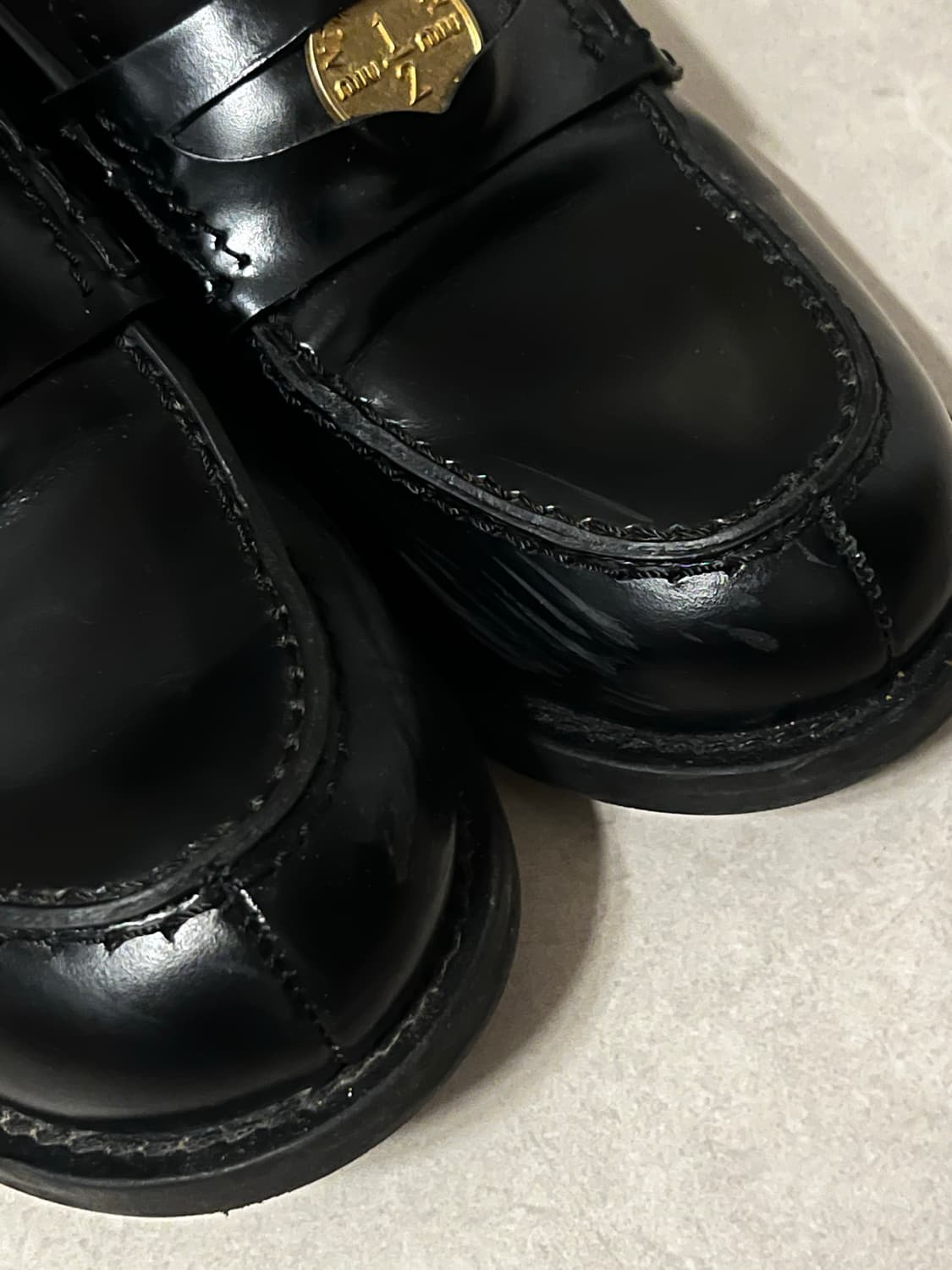 36 미우미우 페니로퍼 상품이미지6