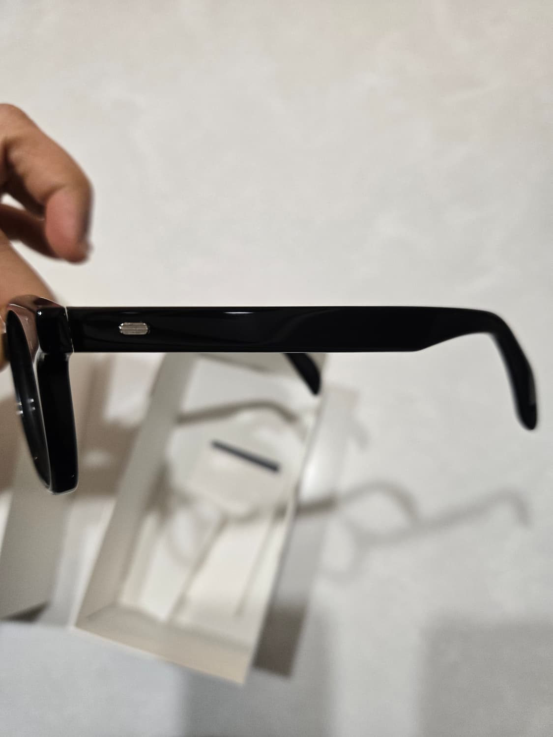 젠틀몬스터 다디오 팝니다 상품이미지4