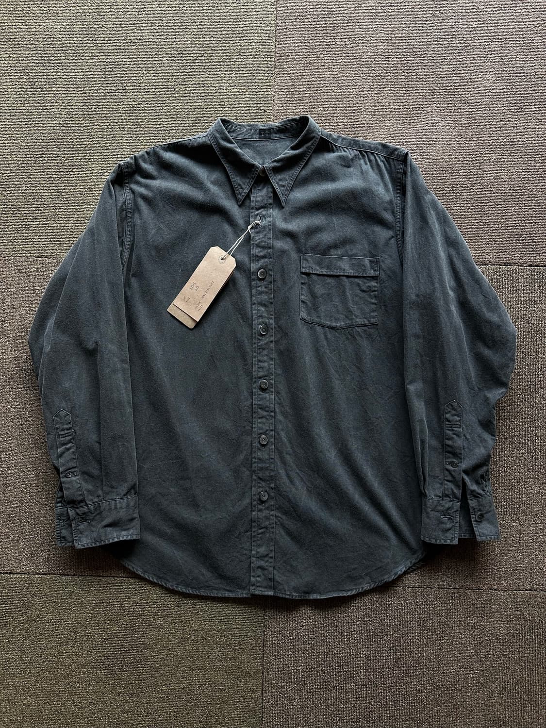 [15] 타이가타카하시 내로우카라 셔츠 수미 다이드 블랙 상품이미지3