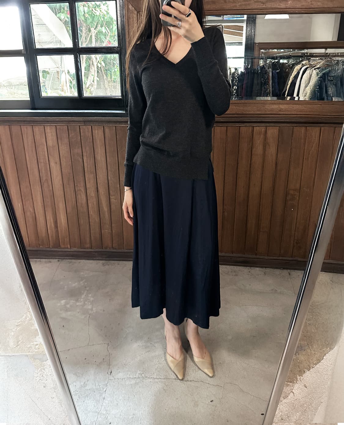 THEORY v-neck knit 상품이미지1