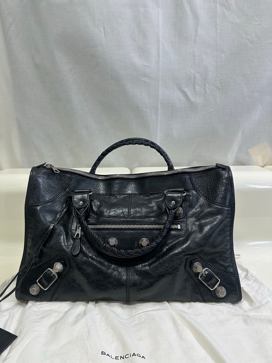 [A 정품] 발렌시아가 자이언트 시티 모터백 블랙 상품이미지6