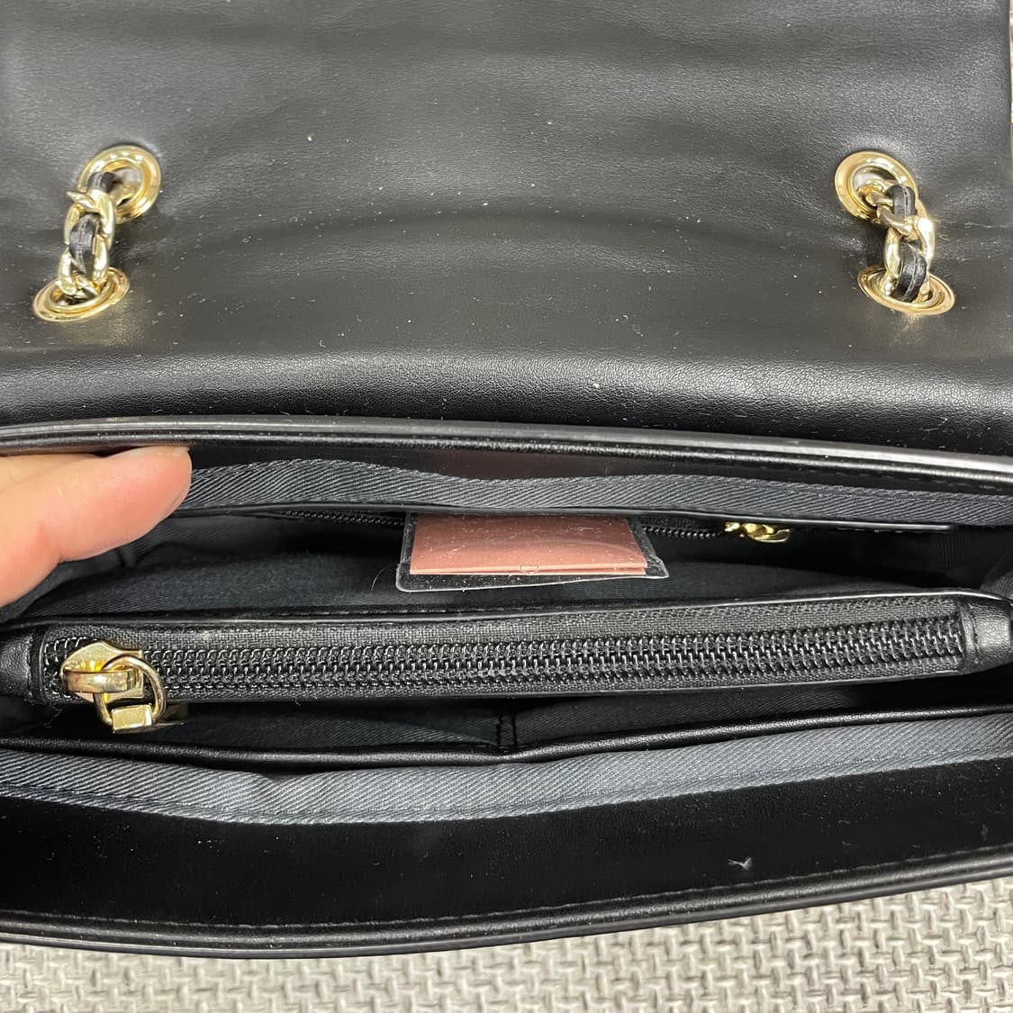 새상품/제이에스티나 퀼팅 체인백 블랙 양가죽 상품이미지5