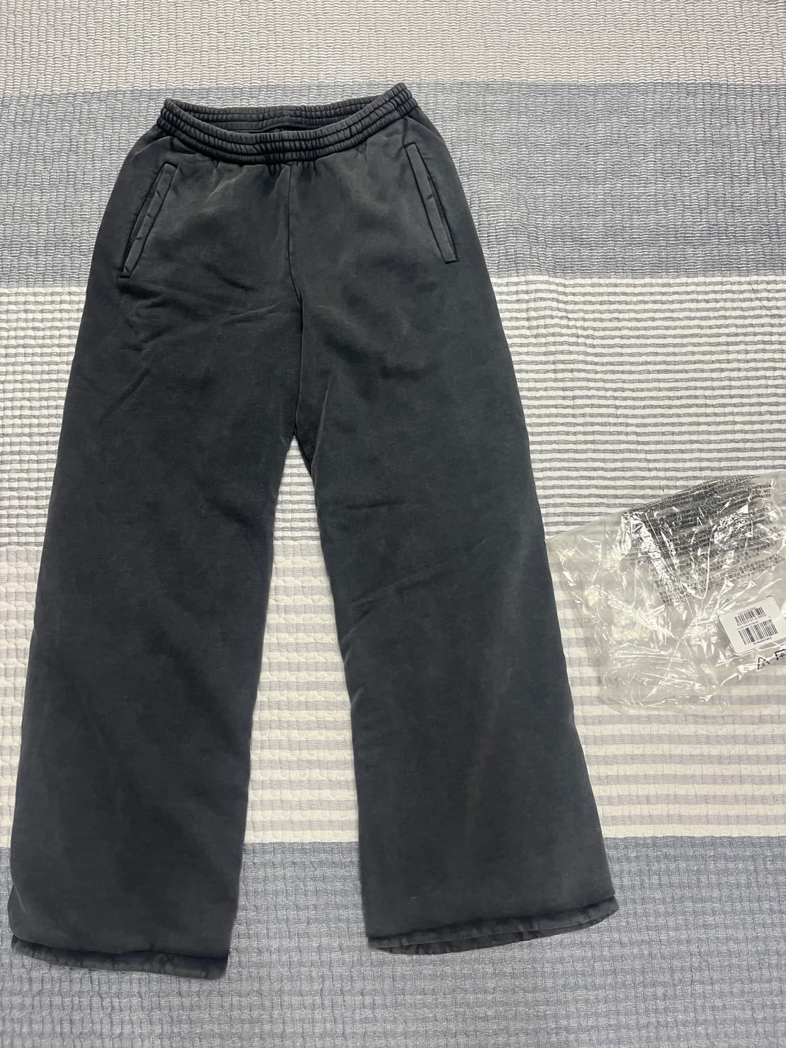 [S] 이지갭 헤비 더블레이어 스웻팬츠 포에틱 블랙 상품이미지1