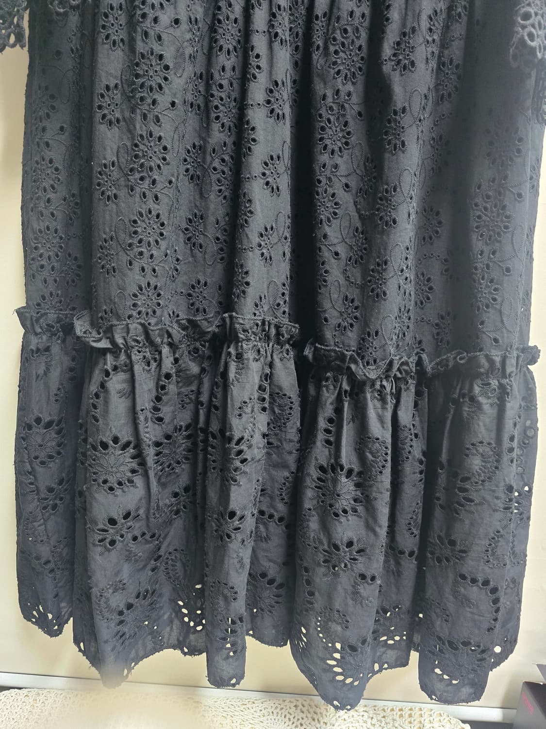 칼라거펠트 레이스 펀칭 롱 원피스 66 상품이미지2