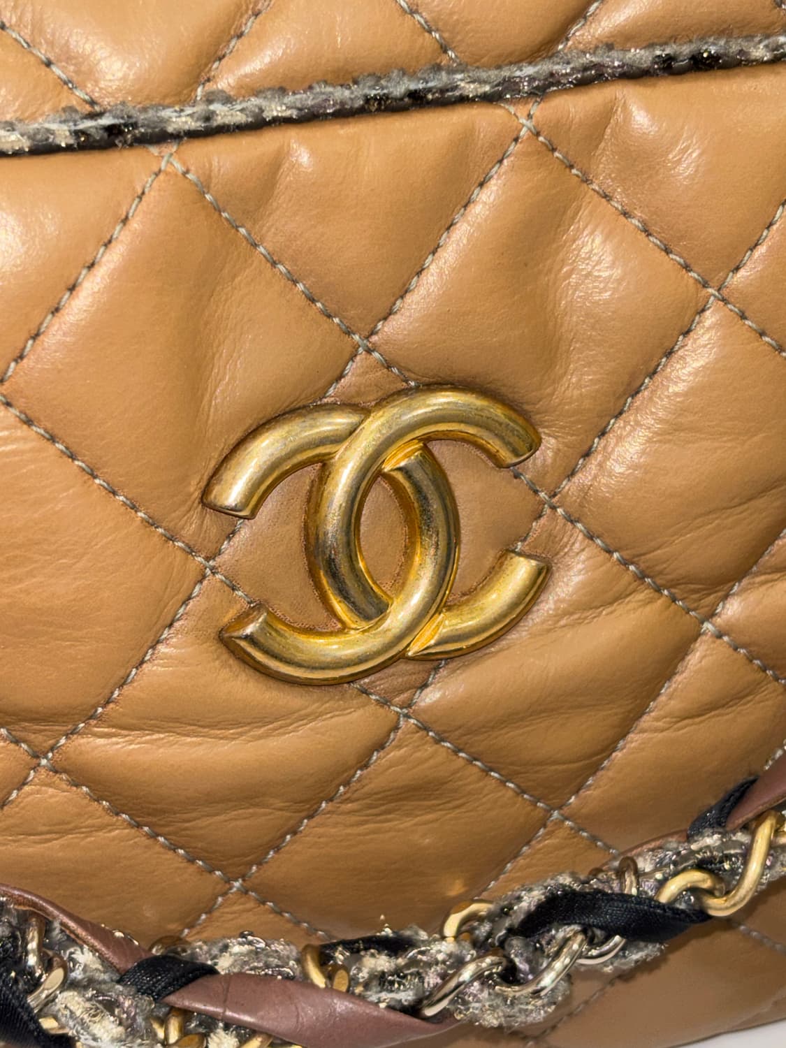 샤넬 카프스킨 트위디 숄더백 상품이미지2