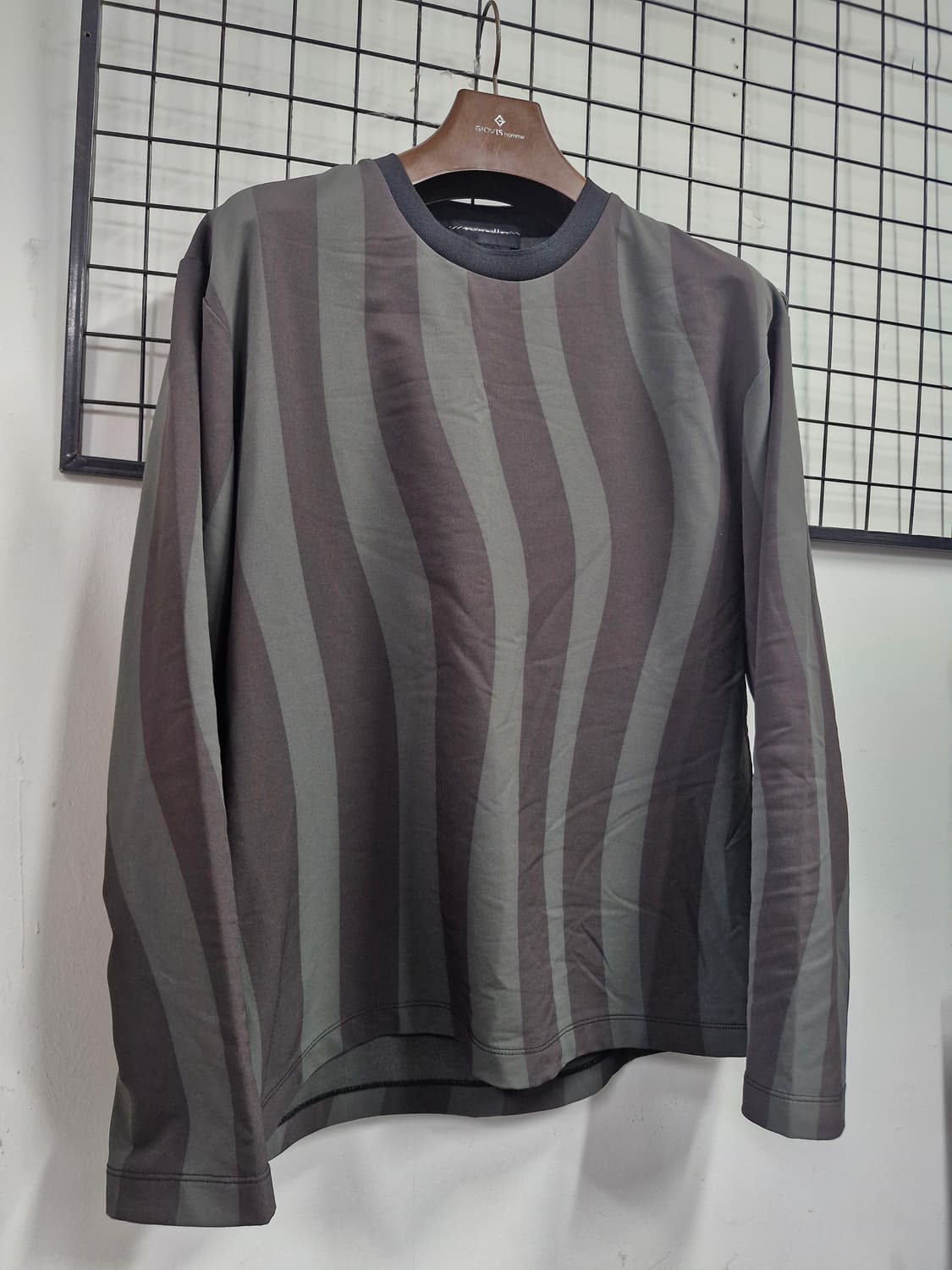 100L 커스텀멜로우 curve stripe 긴팔티셔츠. 상품이미지2