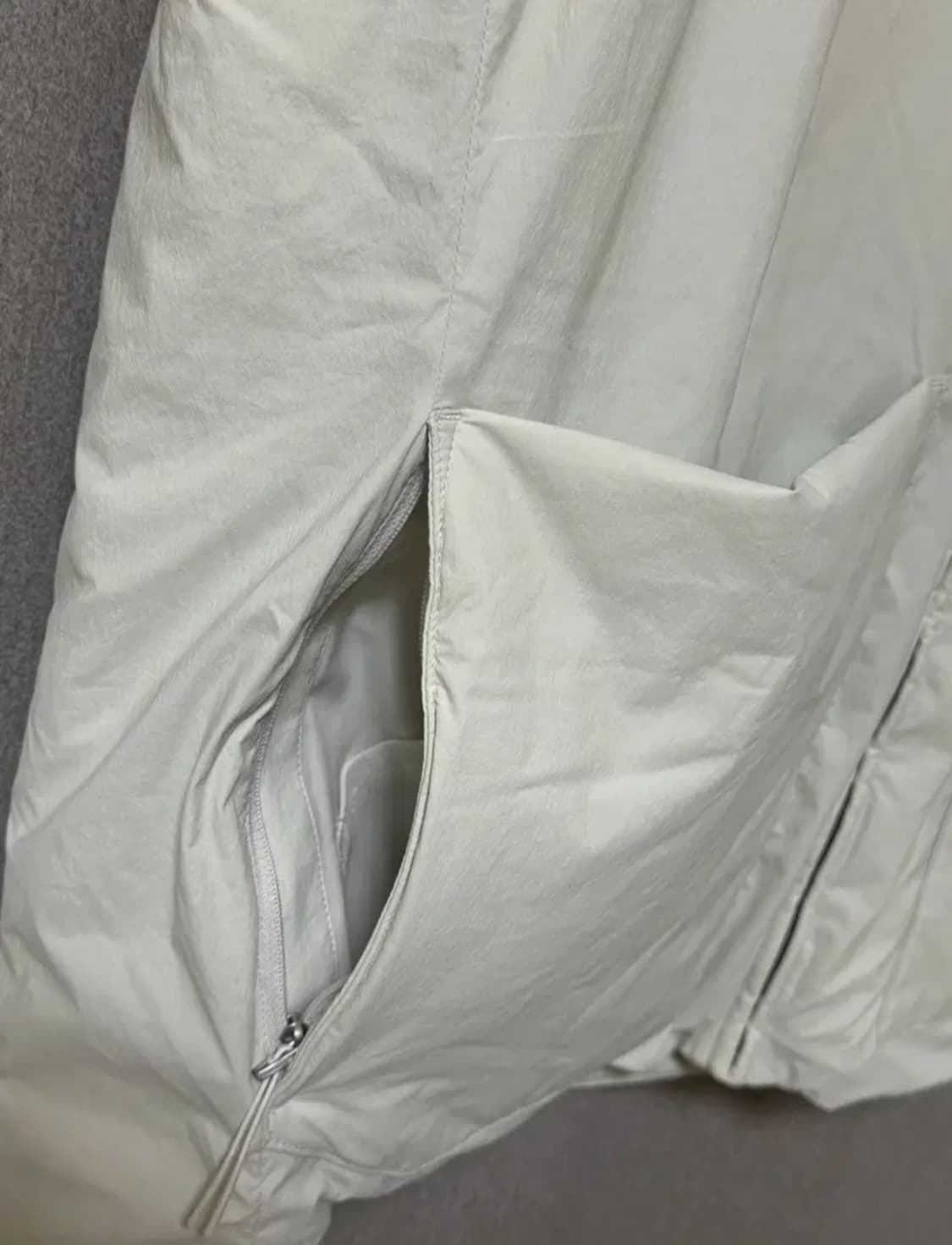 새상품.XL / 룰루레몬 남성용 경량 베스트 상품이미지5