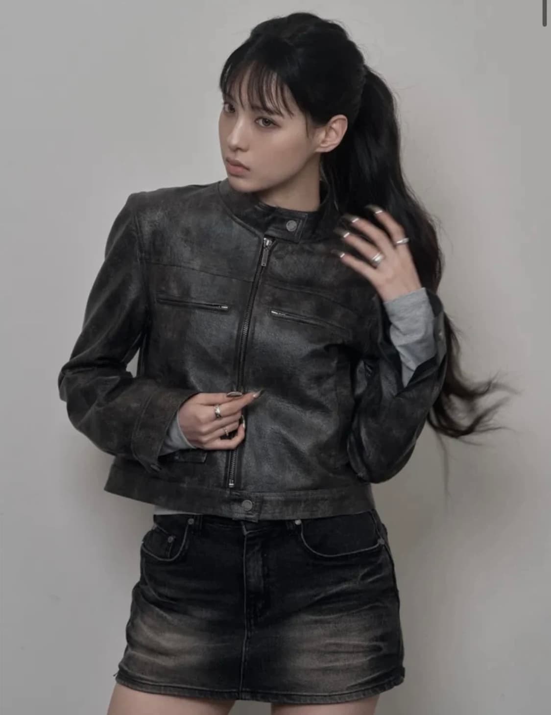 카키포인트 레이싱 레더 자켓 다크그레이 상품이미지1