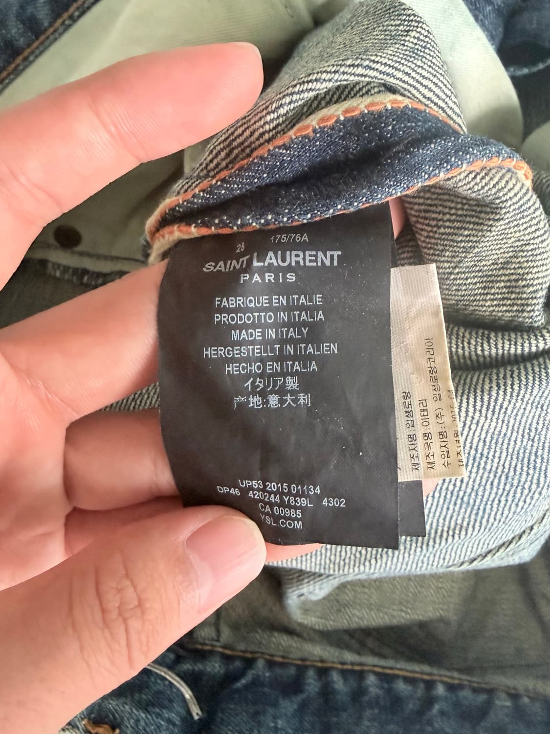 Saint Laurent Washed Distressed Jeans 상품이미지4