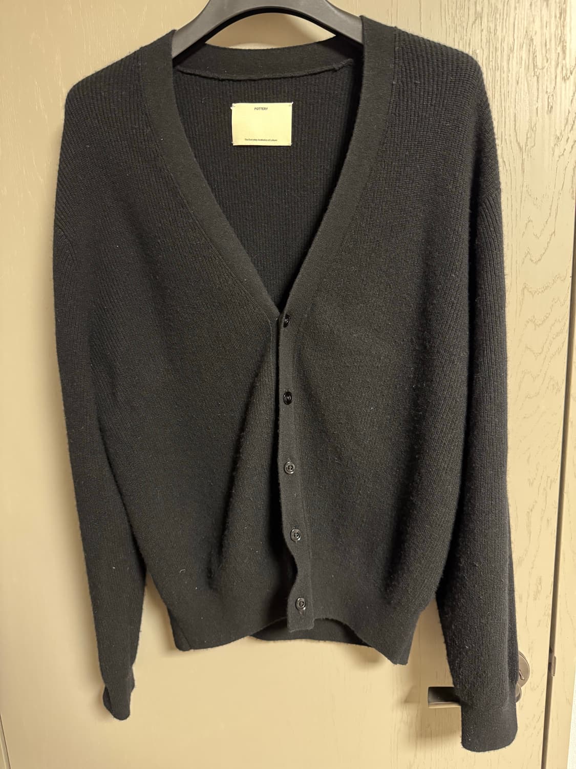 포터리 컴포트 블랙 가디건 사이즈 3(105사이즈) 상품이미지1