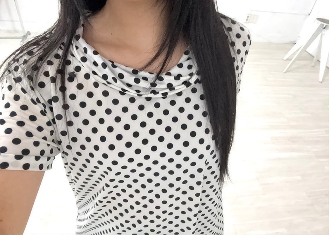 Black & White Dot Cowl Neck Top 상품이미지6