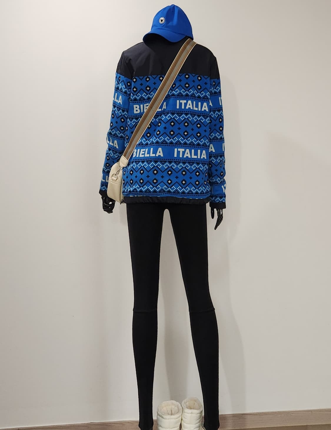 블루 레터링 후리스 상품이미지5