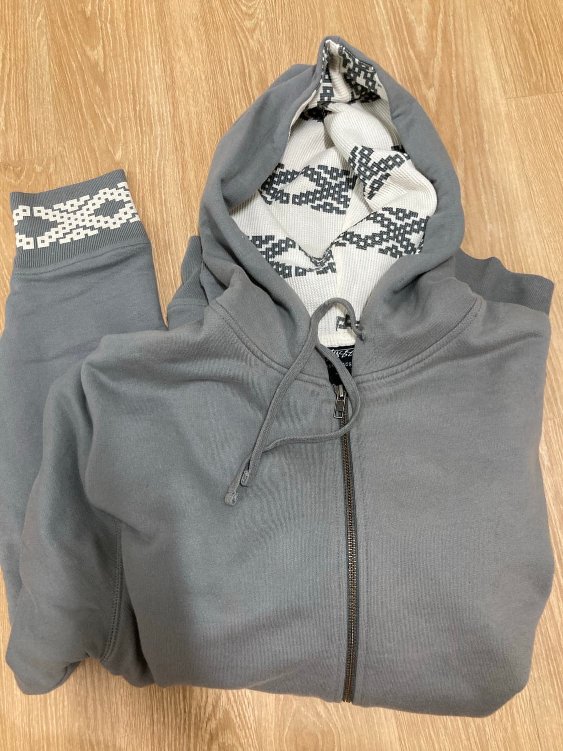 stussy 후드집업 상품이미지2