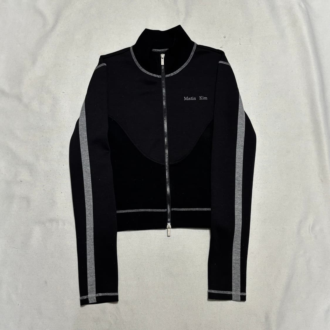 Free 마땡킴 하이넥 블랙 집업 상품이미지2