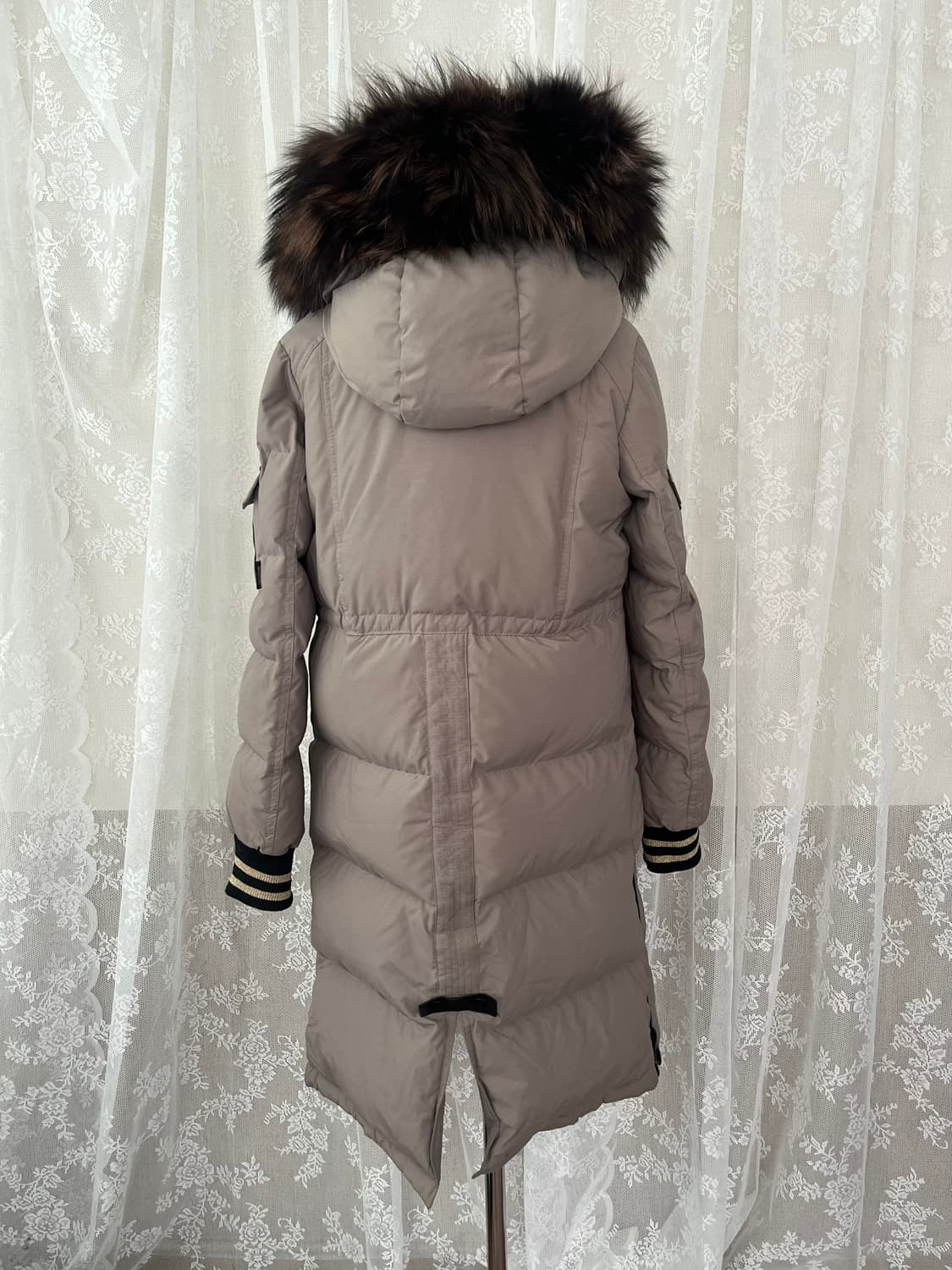 55) 에고이스트 덕다운 폭스퍼 패딩 베이지 상품이미지3