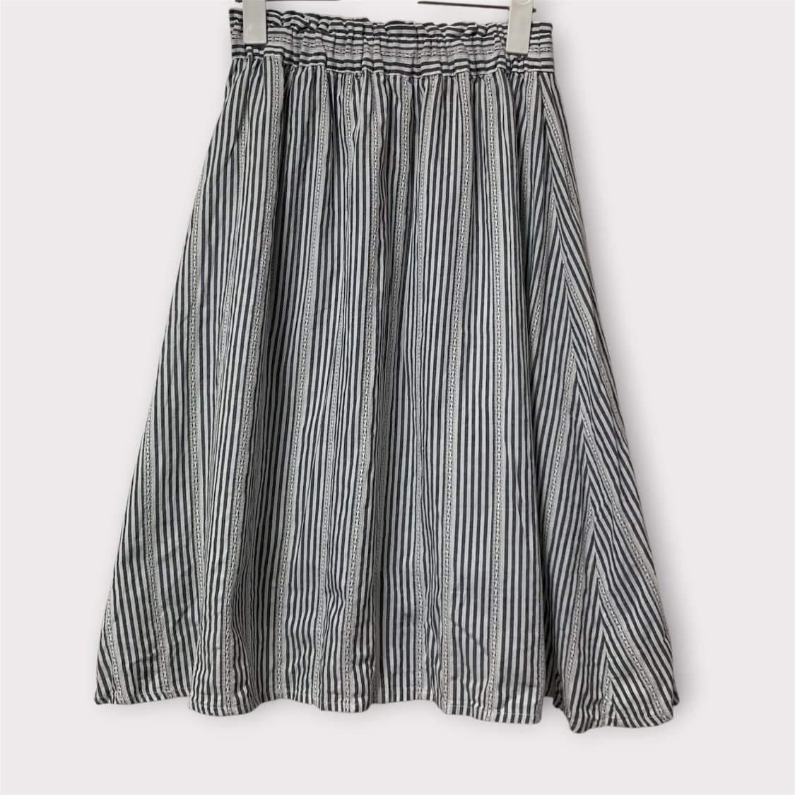 모리거루하구미 레이스 아일렛 스트라이프 스커트 상품이미지1
