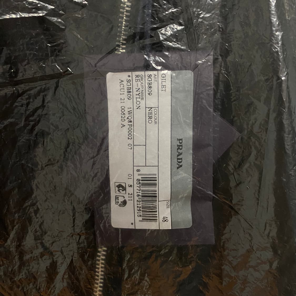 [48] 프라다 리나일론 패딩 베스트 조끼 블랙 상품이미지4