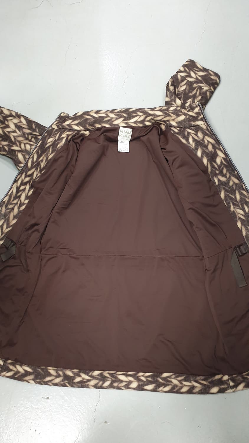 플리츠 플리즈 이세미야키 울 집업  Size 4 상품이미지4