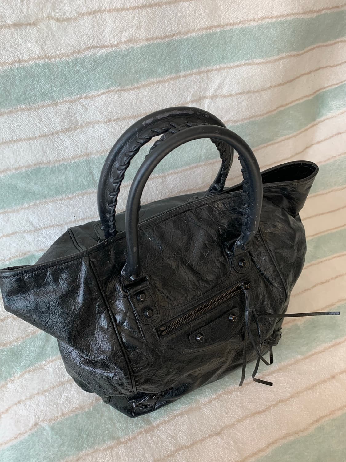 발렌시아가 모터백 선데이 블랙 상품이미지3