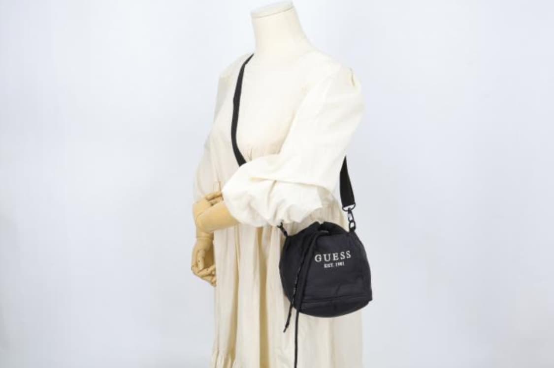 게스 버킷백 상품이미지10