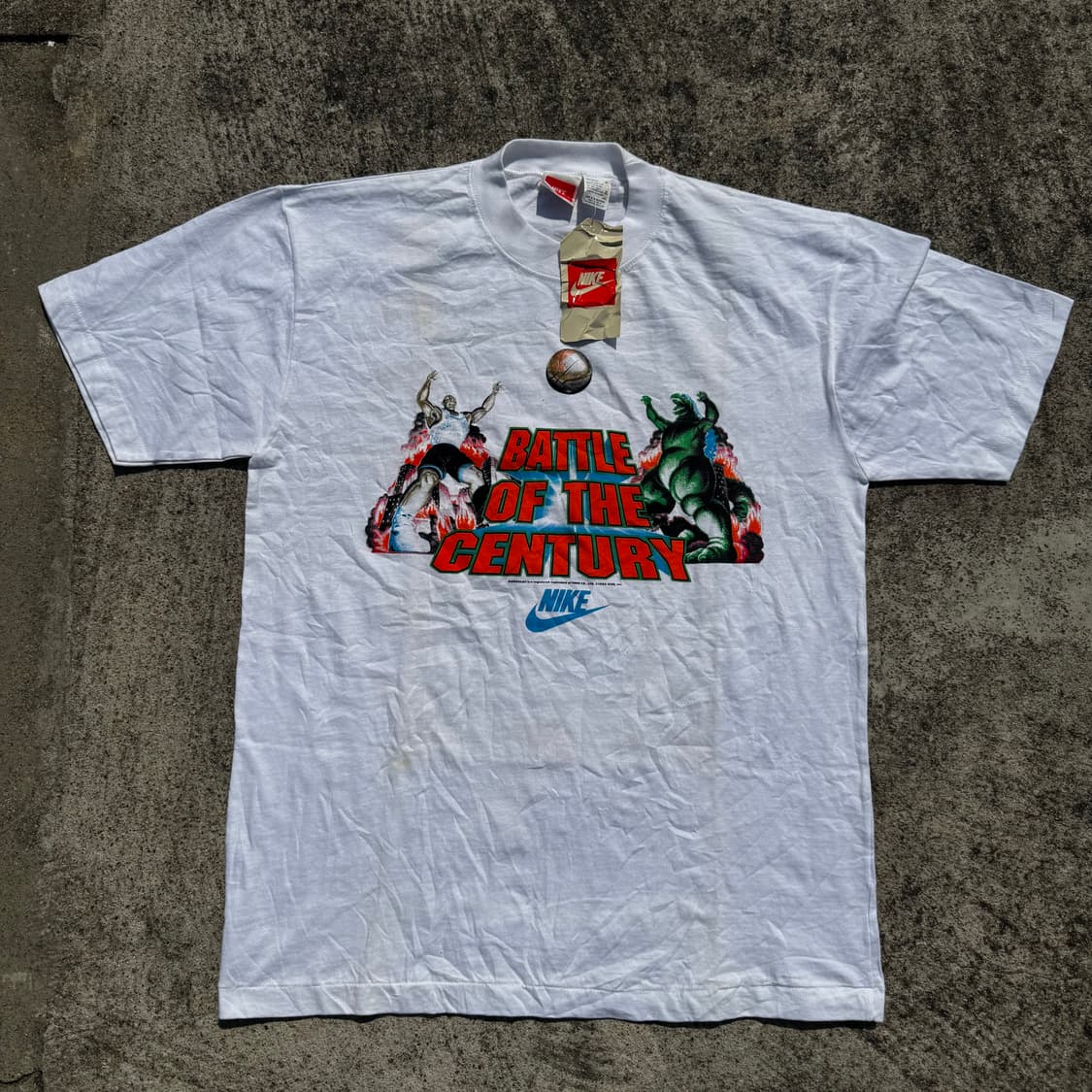 [L] 90s Nike 나이키 바클리VS고질라 프린팅 티셔츠 상품이미지1