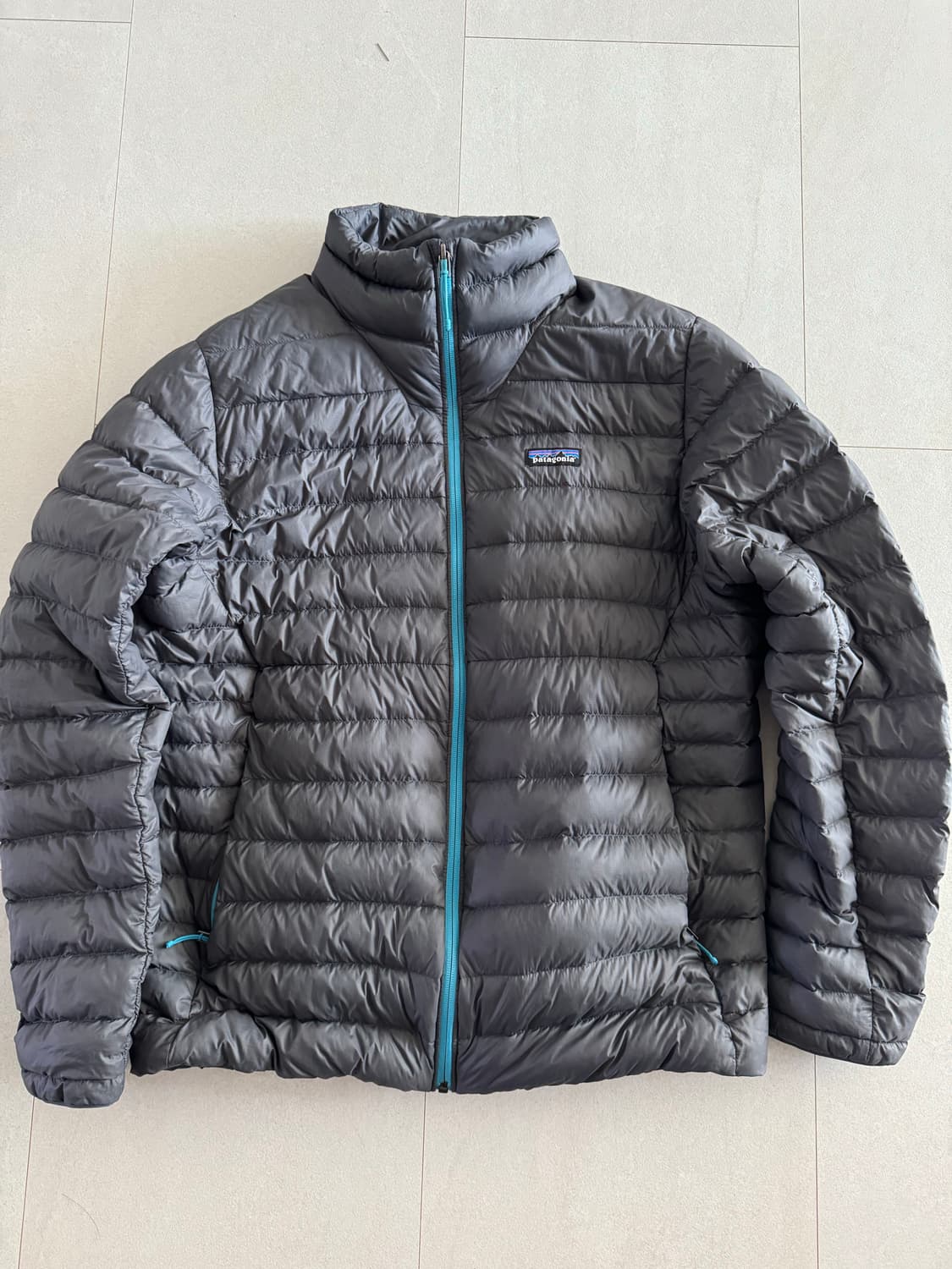 파타고니아 패딩자켓 상품이미지1
