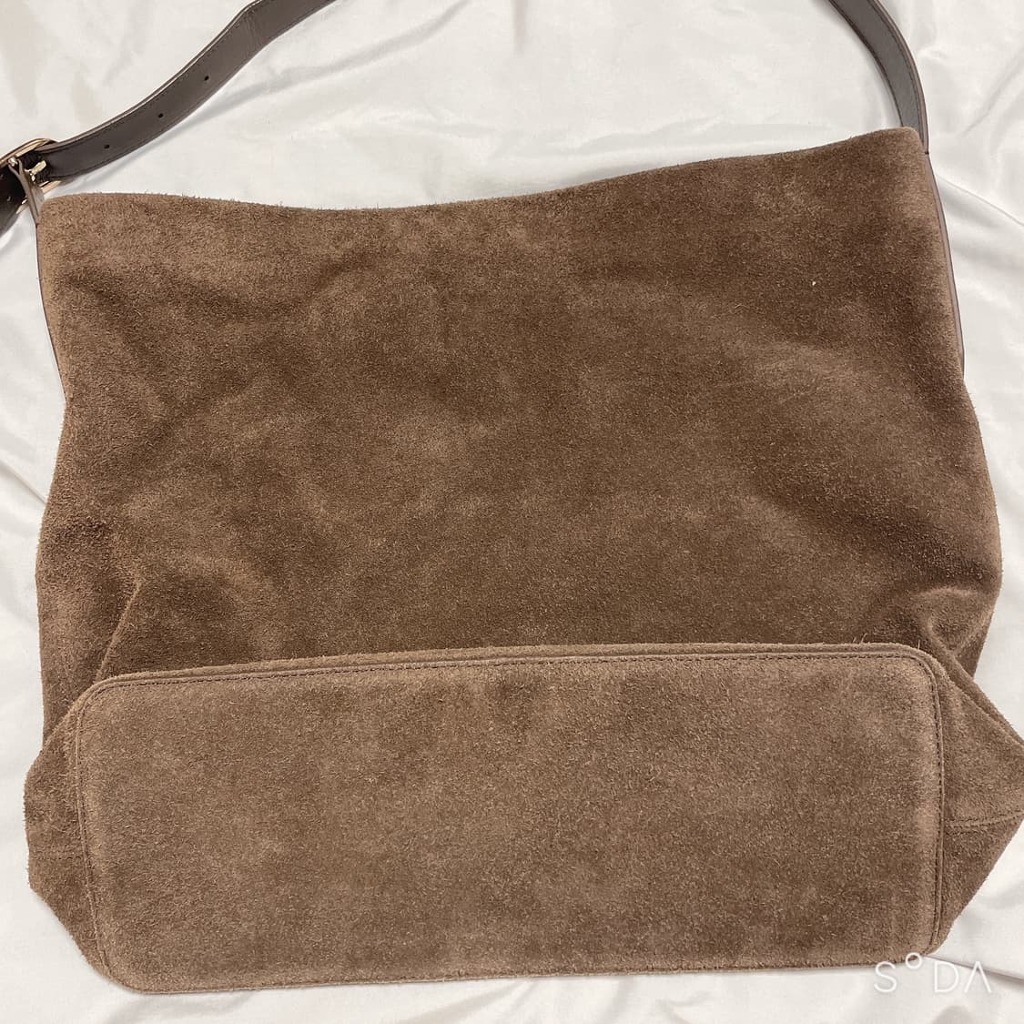 URAGO 유라고 Suede hobo bag 상품이미지5