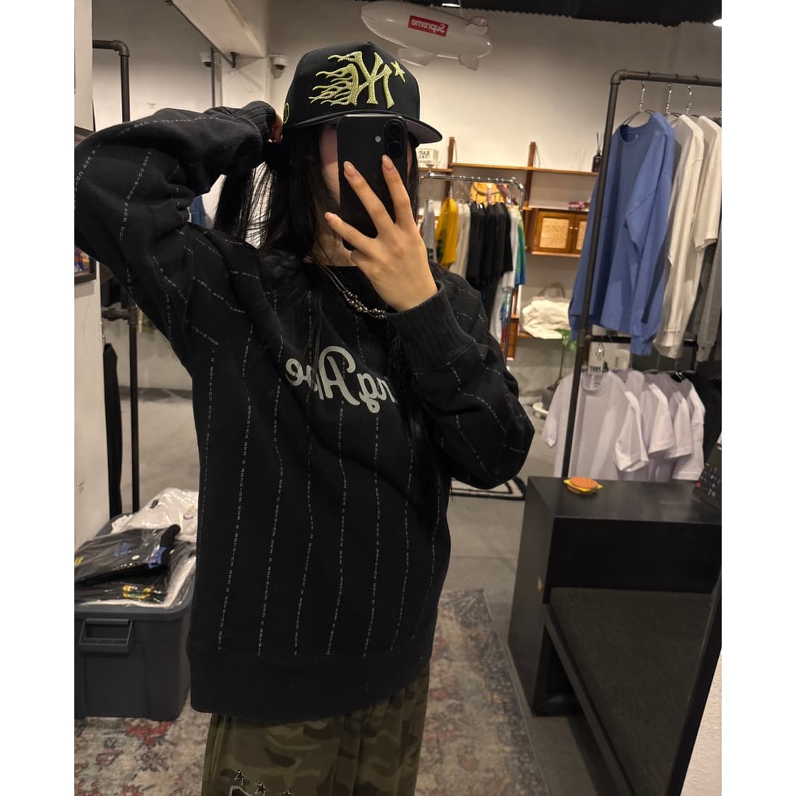 베이프 A BATHING APE Text Stripe Crewneck 상품이미지3