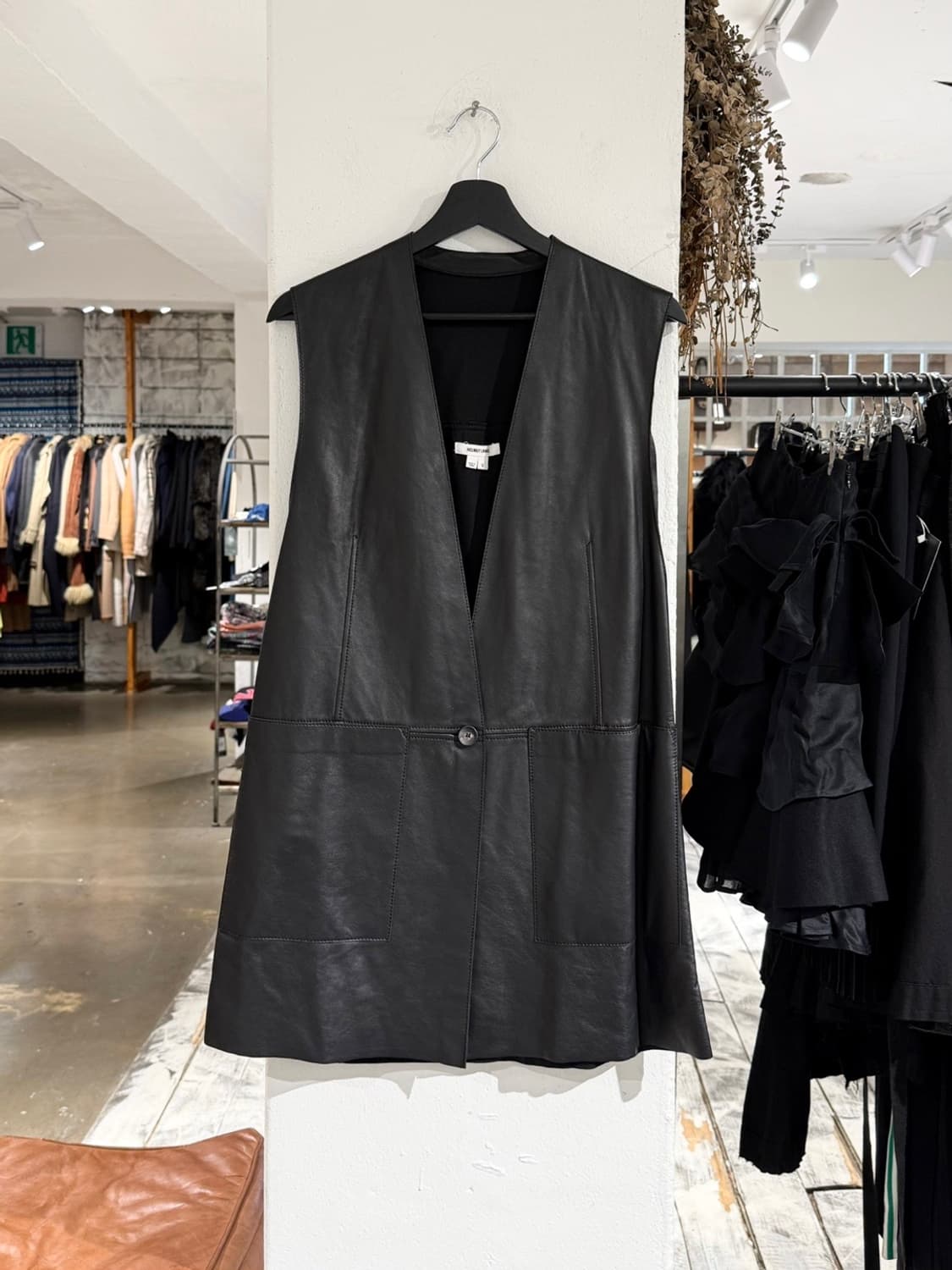 헬무트랭 블랙 램스킨 레더 롱 베스트 상품이미지1