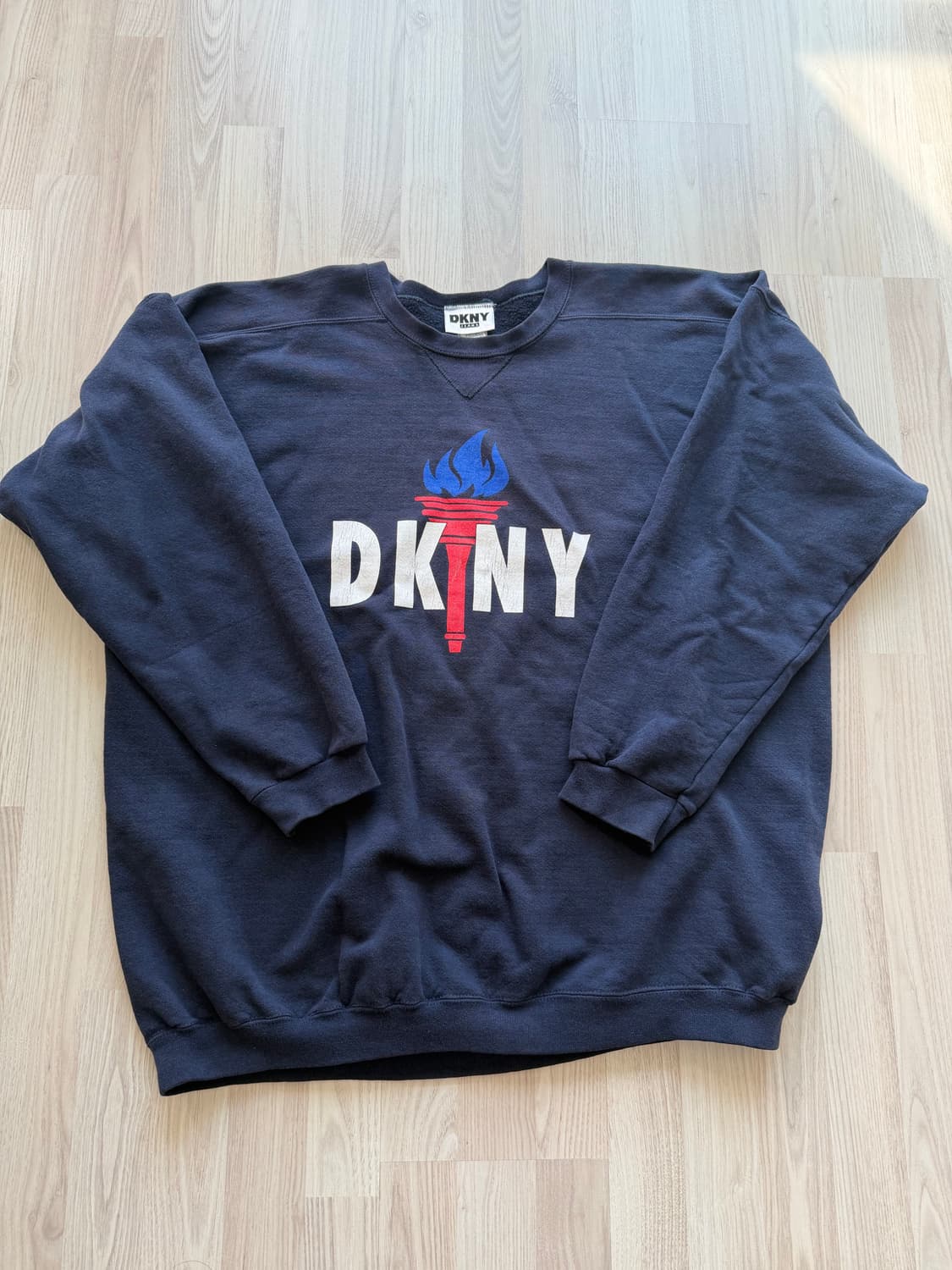 90s DKNY 빈티지 네이비 불꽃 맨투맨 상품이미지1