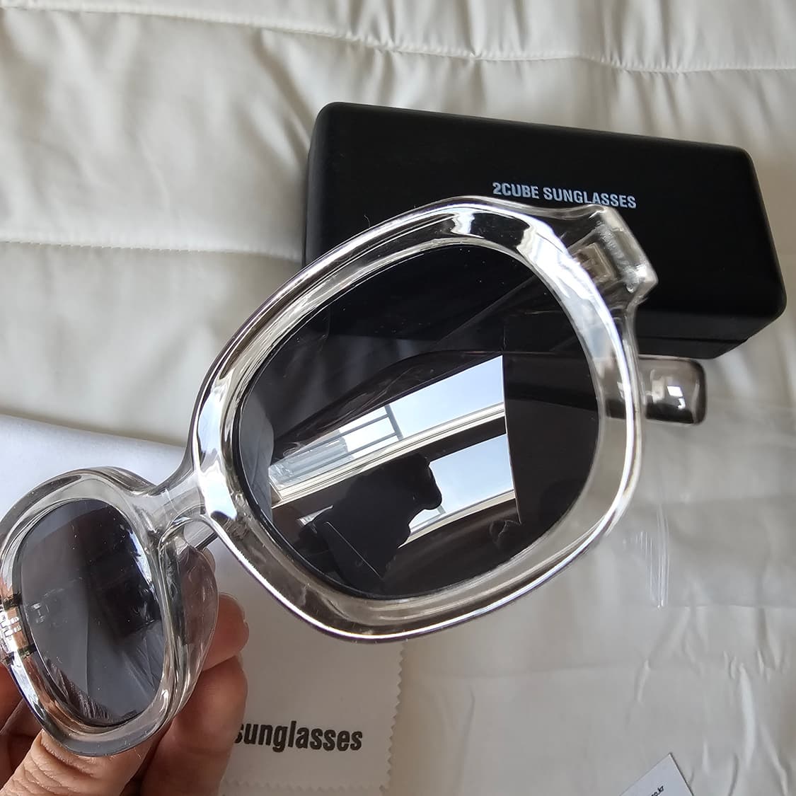 새제품) 2cube 투큐브 선글라스 반투명테  블랙 그레이 런닝 등산 상품이미지3