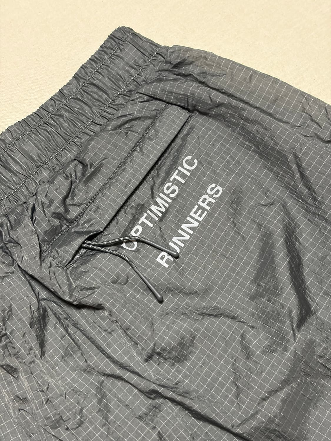 옵티미스틱 러너스 글로시 나일론 쇼츠 [M] 상품이미지4