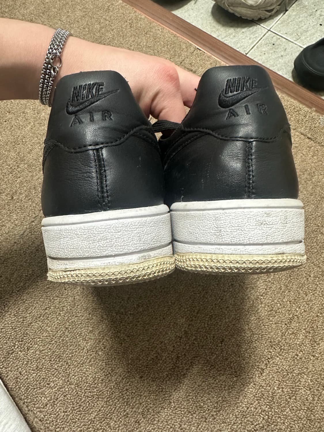 나이키 에어포스1 로우 울트라포스 레더 블랙 화이트 상품이미지3