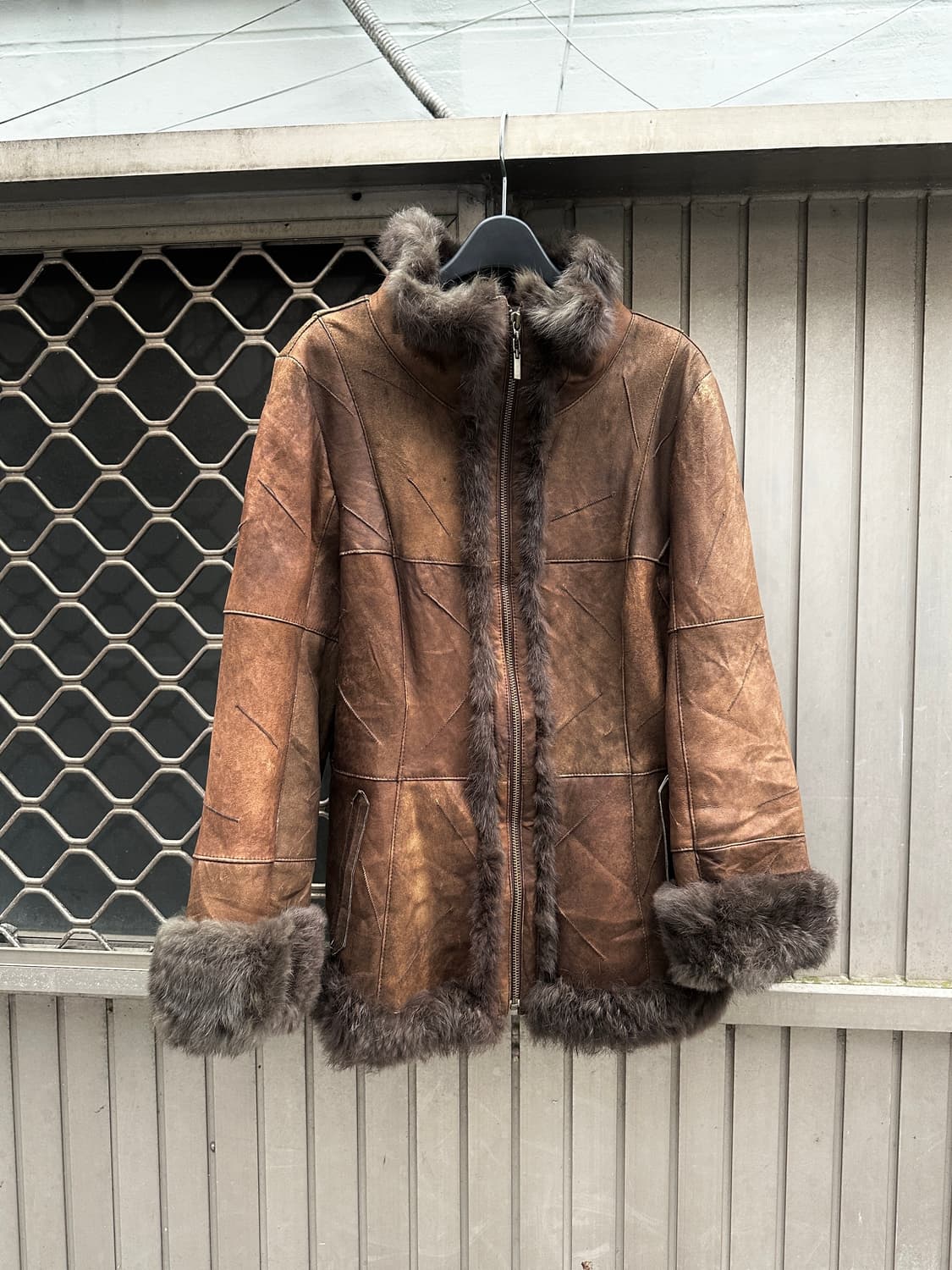 Rabbit brown fur trimming jacket 상품이미지2