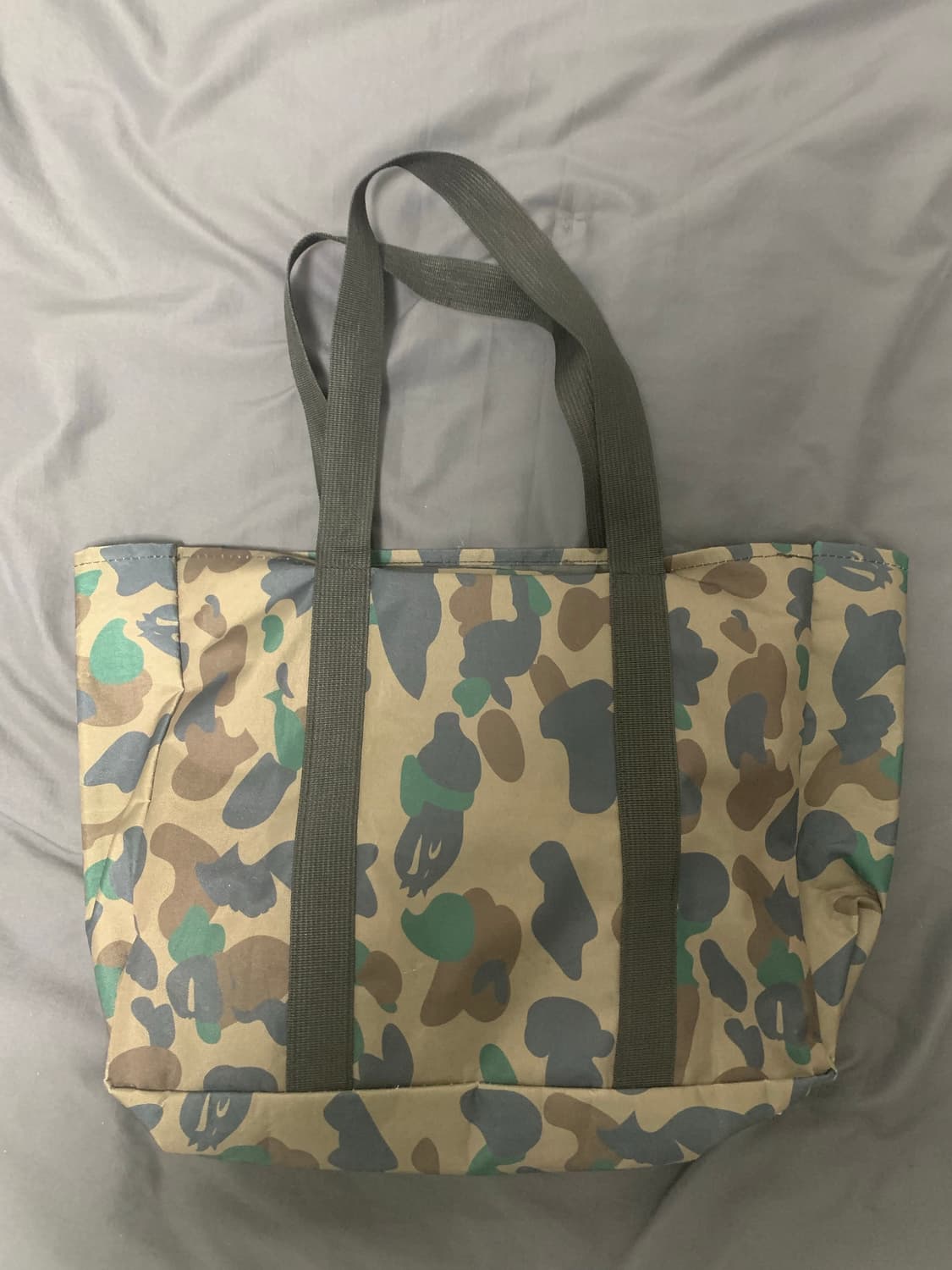 베이프 잡지 부록 토트백 판매합니다. 상품이미지3