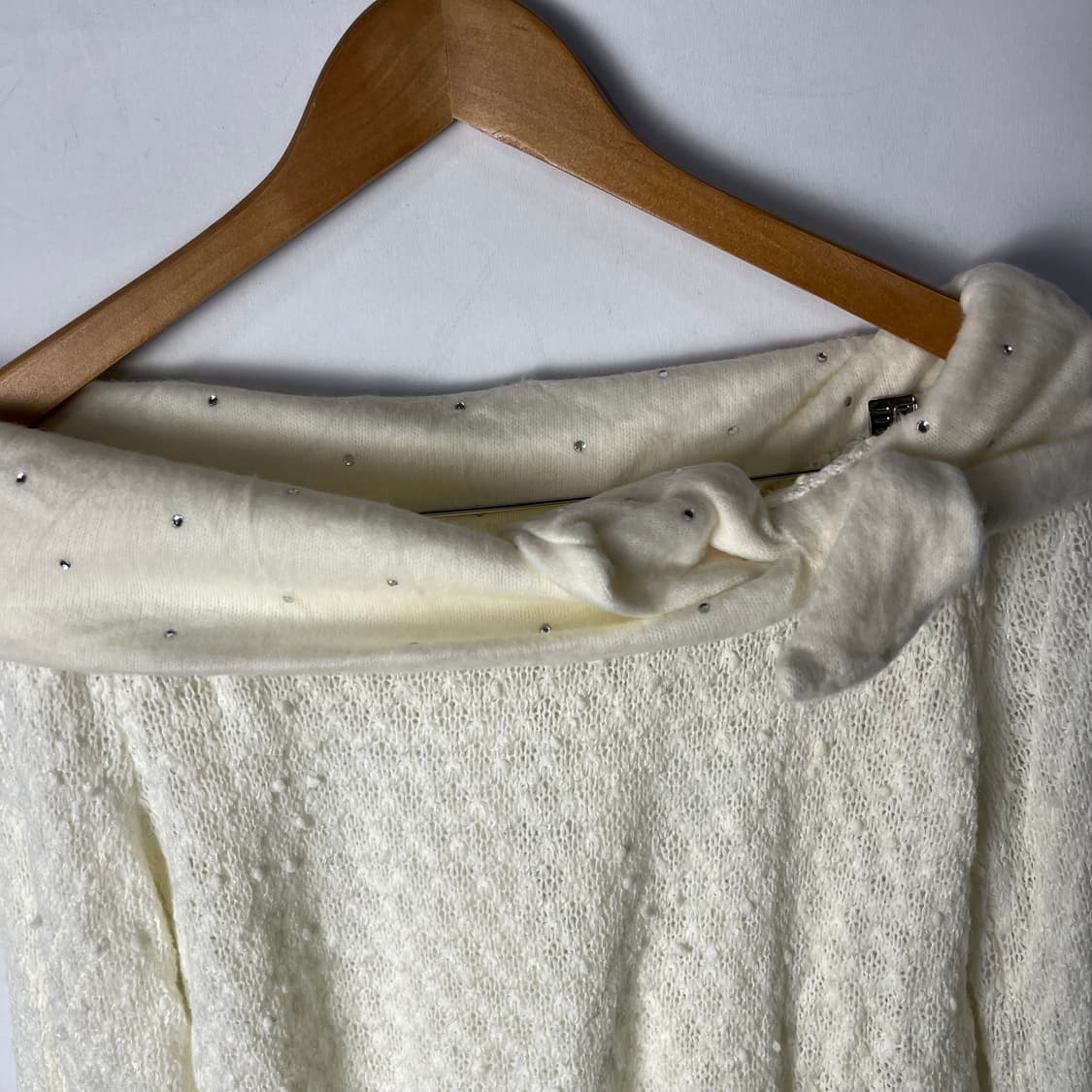 [LIZ LISA] 리즈리사 히메 크로쉐 큐빅 오프숄더 니트 상품이미지3