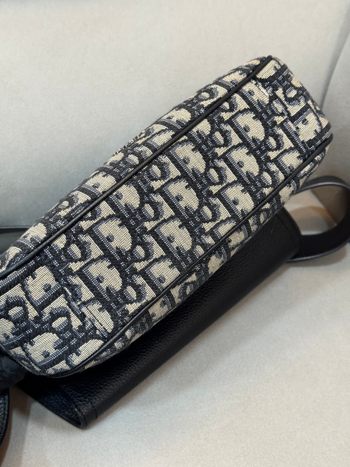 백화점판 디올 새들 메신저 크로스백  상품이미지7