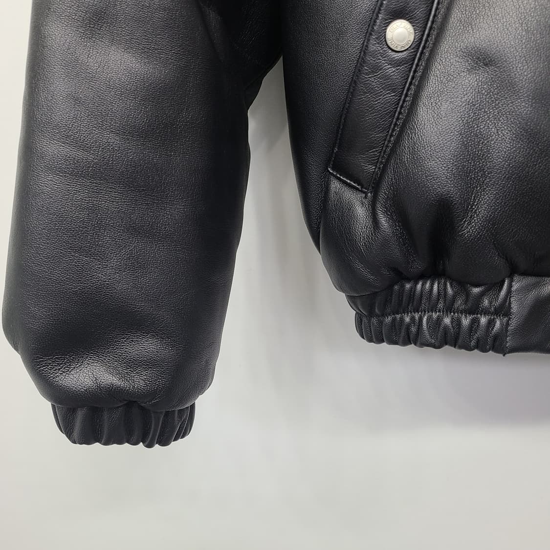 디아프바인 아머 램스킨 레더 다운 패딩 블랙 XL(DV.LOT 696급) 상품이미지3