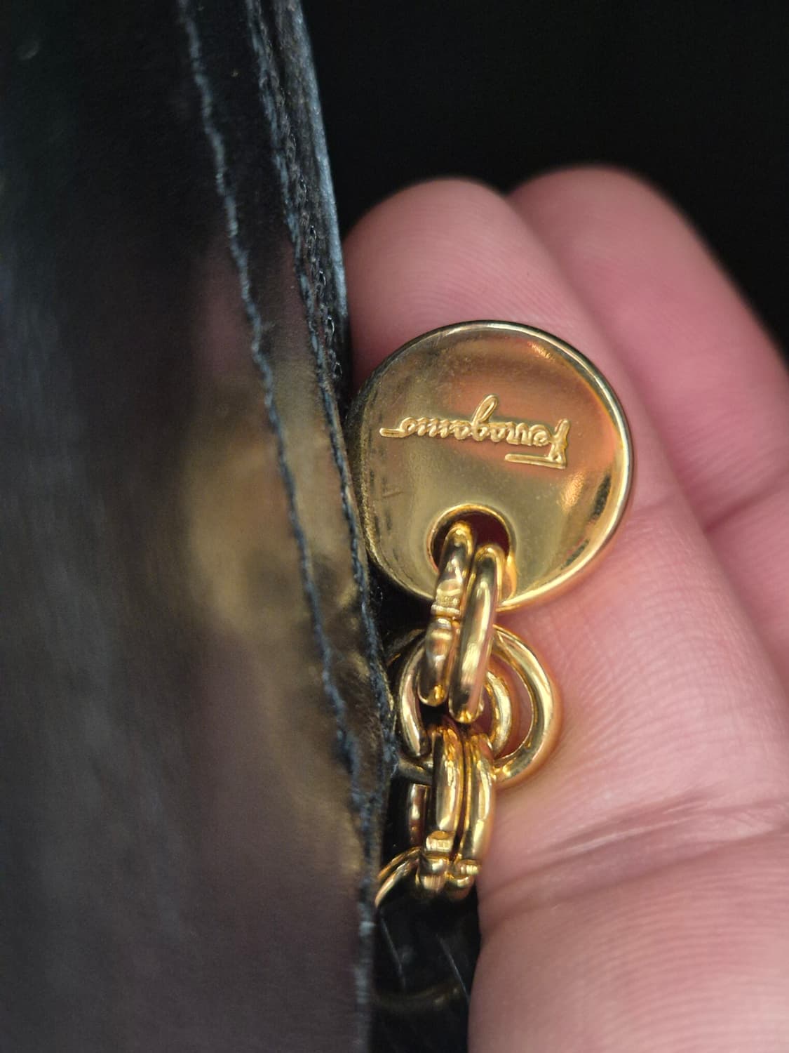 [정품] 페라가모 바라 리본 블랙 버킷백 토트백 상품이미지8