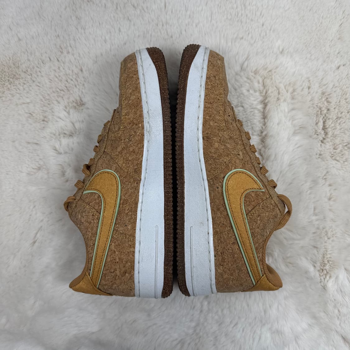 250) 나이키 에어 포스 1 '07 프리미엄 파인애플 코르크 상품이미지5