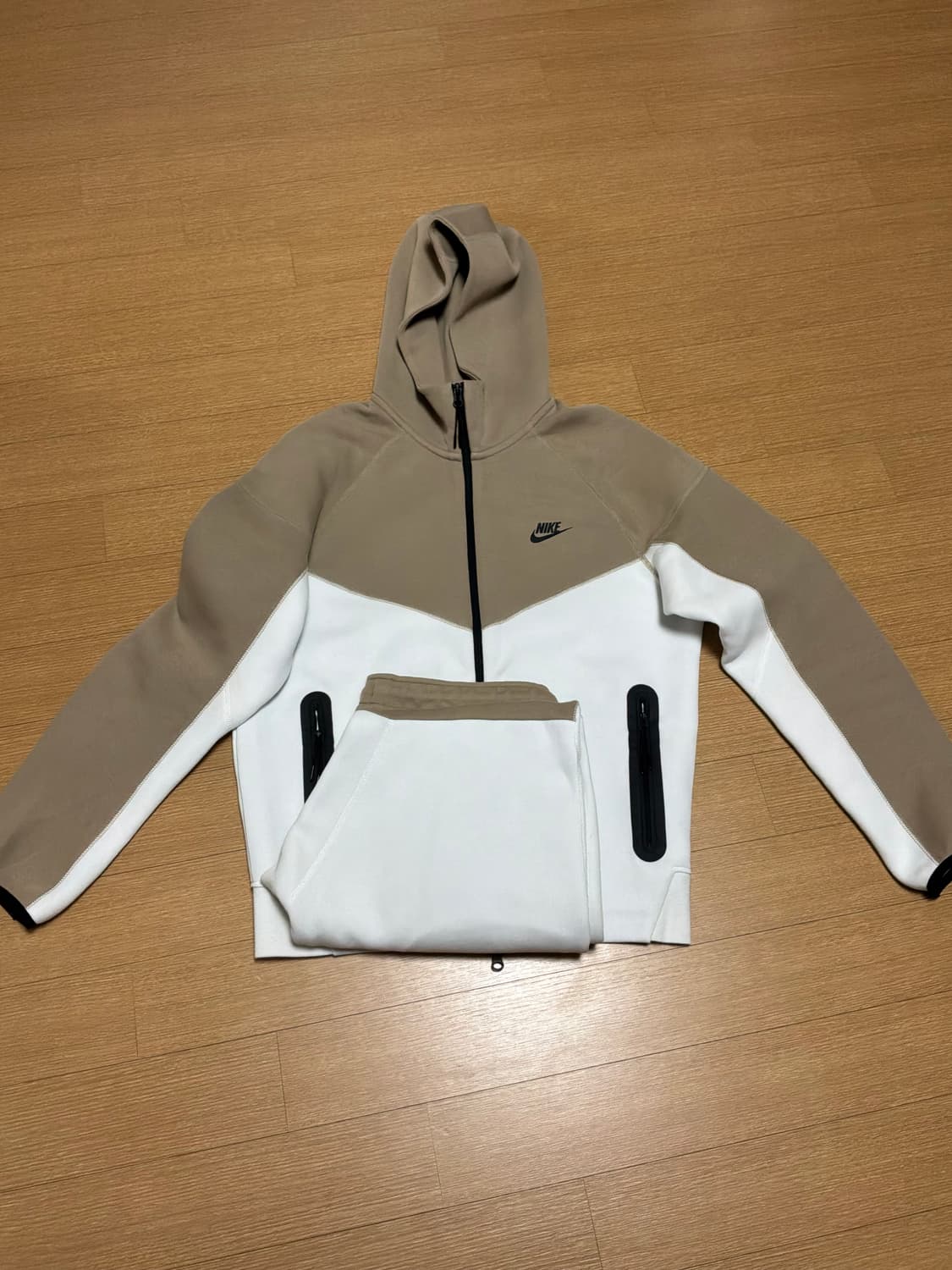 나이키 테크팩 상하의 세트 상품이미지1