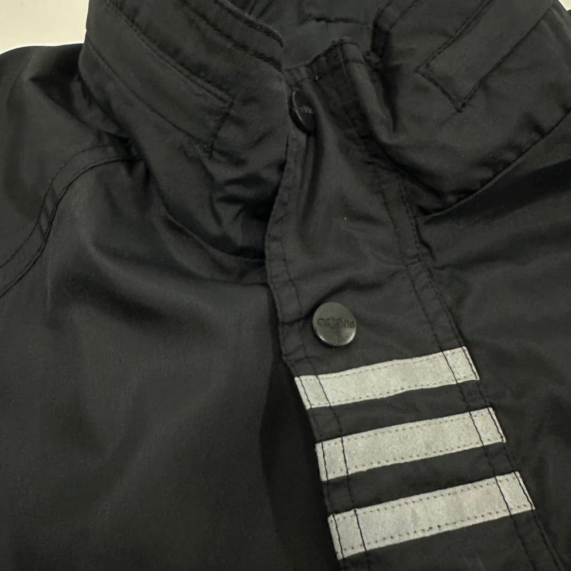 100 아디다스 블랙 올드스쿨 백로고 바람막이 상품이미지7