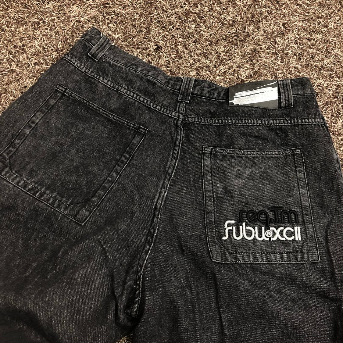 후부 사이드 지퍼 오픈 테이프 로고 와이드 데님 팬츠 상품이미지5