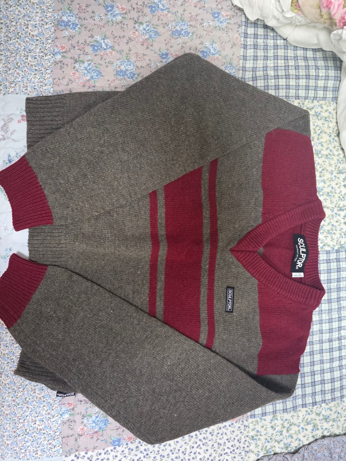 스컬프터 브이넥 울 니트 상품이미지3