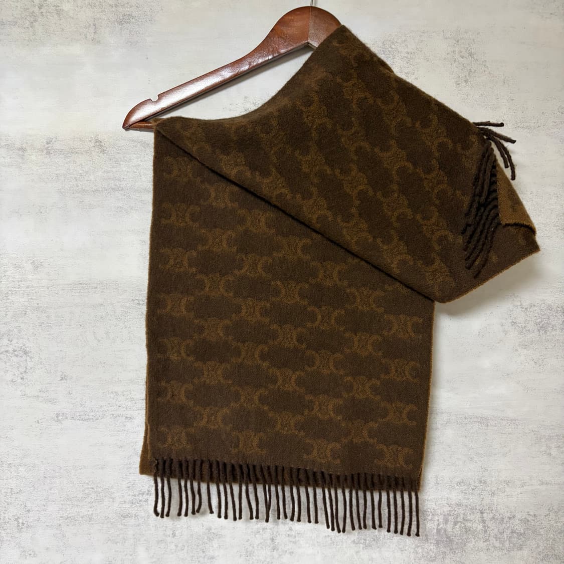 셀린느 24FW 캐시미어 머플러 상품이미지2